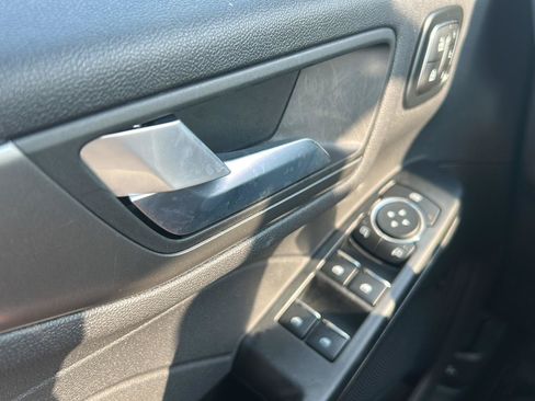 Used 2024 Ford Escape Active w/ Tech Pack #2 FWD image 17