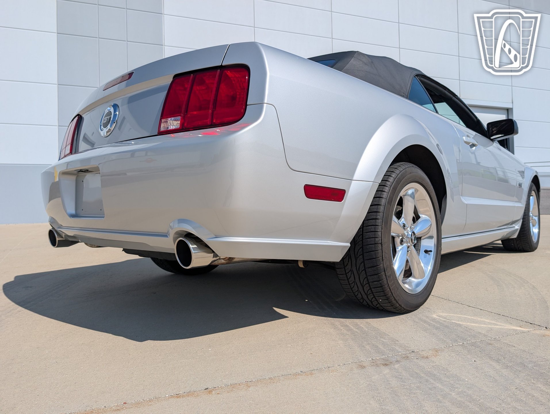 Used 2005 Ford Mustang GT RWD image 15