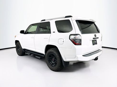 Used 2019 Toyota 4Runner SR5 Premium image 5