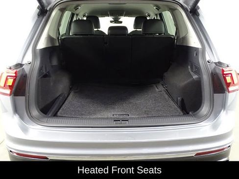 Used 2024 Volkswagen Tiguan SE image 13