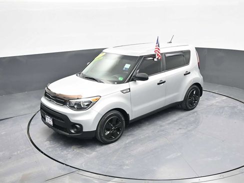 Used 2019 Kia Soul image 25