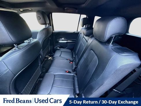 Used 2022 Mercedes-Benz GLB 250 4MATIC image 29