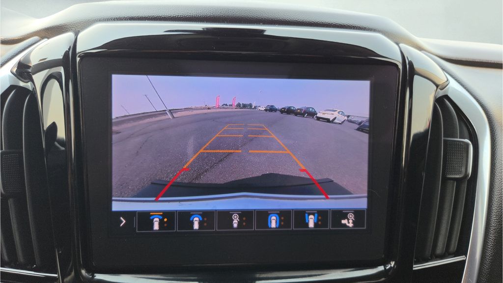 Used 2020 Chevrolet Traverse Premier AWD/4WD image 30