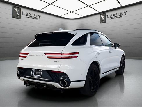 Used 2023 Genesis GV70 2.5T w/ Sport Prestige Package AWD/4WD image 8