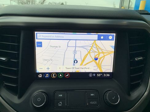 Used 2021 GMC Acadia AT4 image 27