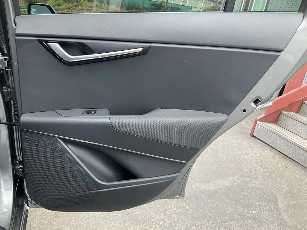 Used 2024 Kia Niro Wind FWD image 59