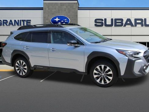 Certified 2025 Subaru Outback Limited AWD/4WD image 13