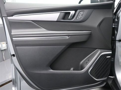 New 2026 Buick Enclave Preferred w/ Power Package image 12