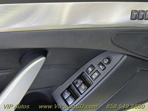 Used 2013 INFINITI G37 Convertible w/ Premium Pkg RWD image 32
