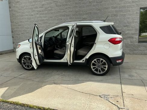Used 2019 Ford EcoSport Titanium FWD image 11
