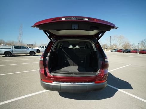 Used 2022 Jeep Grand Cherokee L Limited image 17