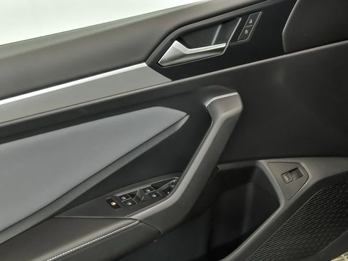 New 2026 Volkswagen Jetta SE FWD image 5