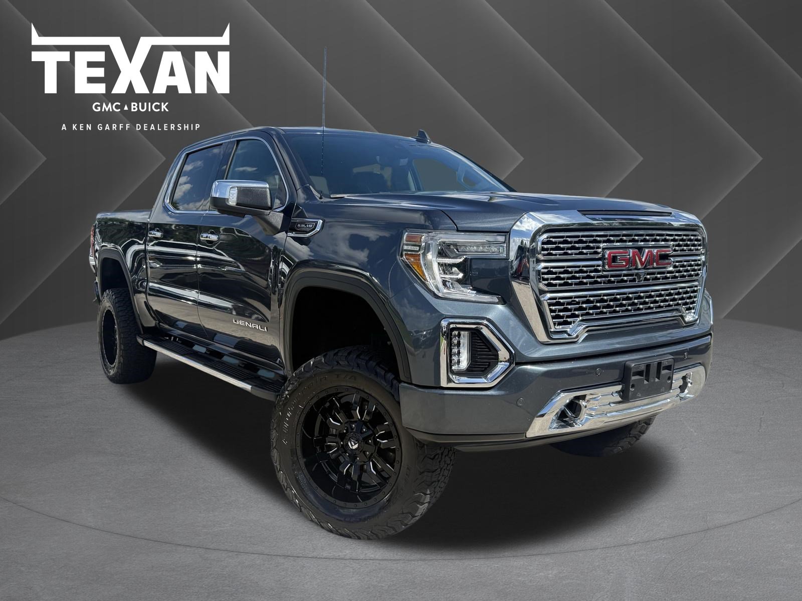 Used 2019 GMC Sierra 1500 Denali w/ Technology Package AWD/4WD image 1