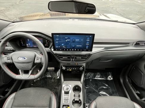 Used 2023 Ford Escape ST-Line w/ Tech Pack #1 AWD/4WD image 11