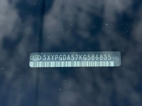 Used 2019 Kia Sorento S image 27