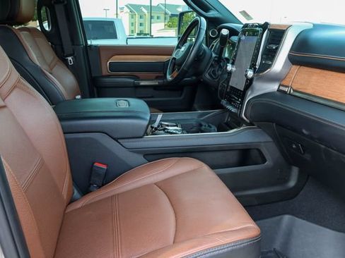 Used 2023 RAM 2500 Limited AWD/4WD image 21