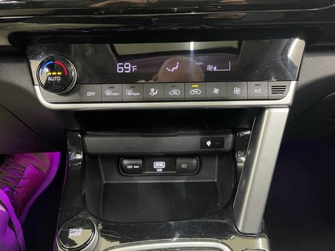 Used 2023 Kia Seltos EX image 27