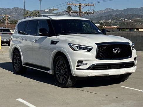 Certified 2024 INFINITI QX80 Sensory image 2