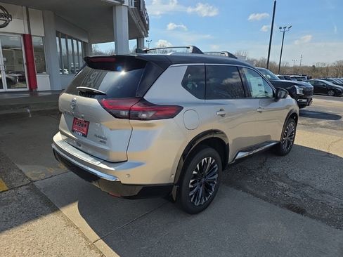 New 2026 Nissan Rogue Platinum image 4