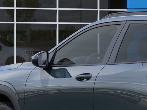 New 2026 Chevrolet Trax LT FWD image 12