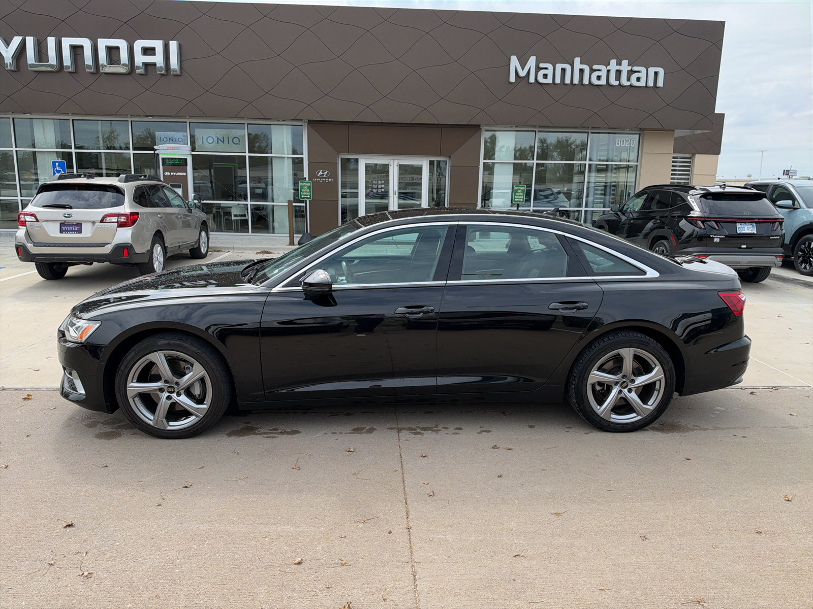 Used 2024 Audi A6 Premium Plus AWD/4WD image 2