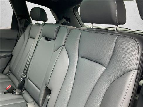 Used 2025 Audi Q7 2.0T Premium Plus w/ Premium Plus Package image 14