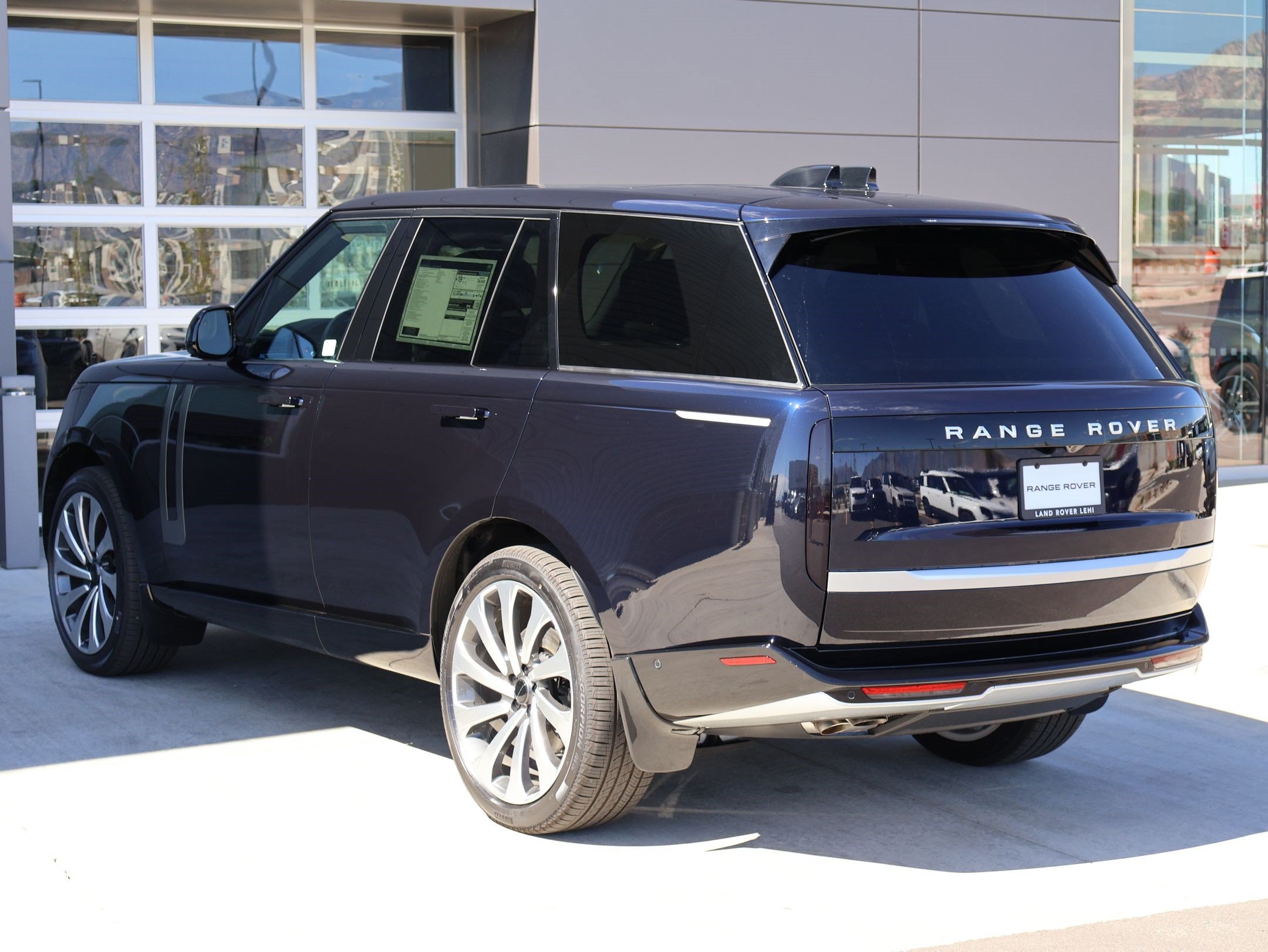 New 2026 Land Rover Range Rover Autobiography AWD/4WD image 8