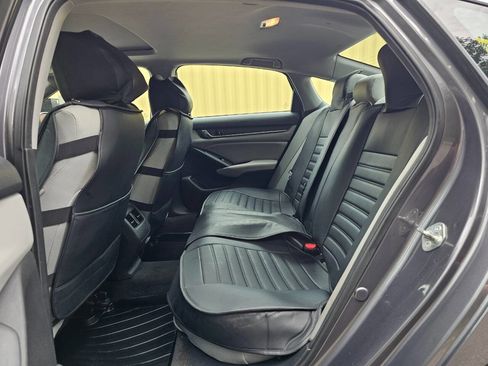 Used 2018 Honda Accord EX image 26