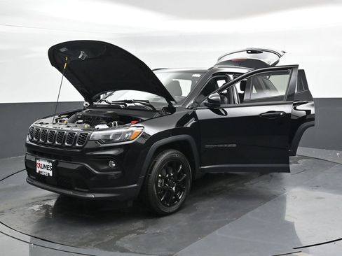 New 2025 Jeep Compass Latitude w/ Sun & Sound Group image 53