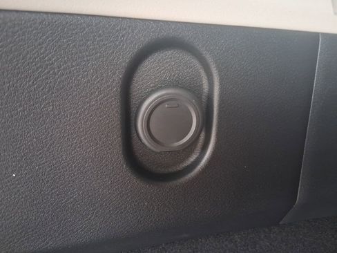 New 2026 Nissan Rogue SV image 9