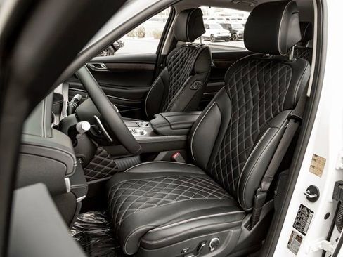 Used 2024 Genesis GV80 3.5T w/ Prestige Package image 12