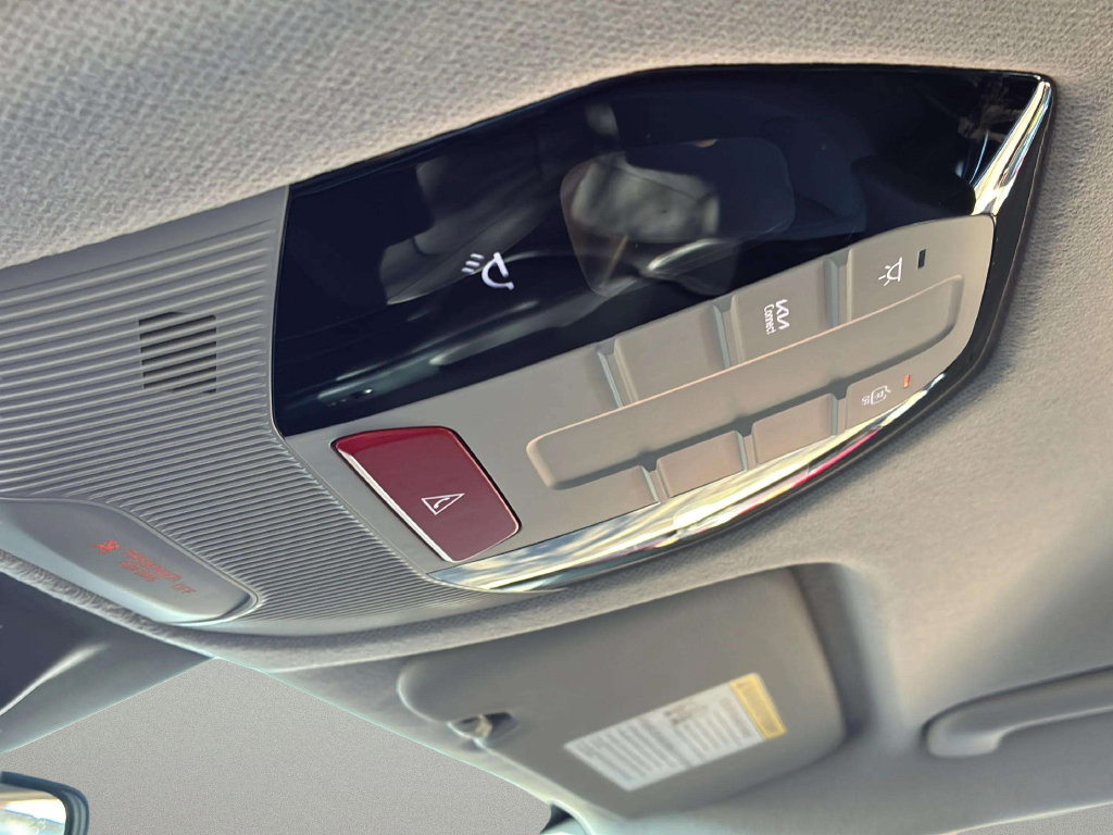Used 2026 Kia K4 FWD image 23