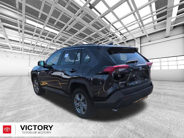Used 2024 Toyota RAV4 XLE FWD image 6