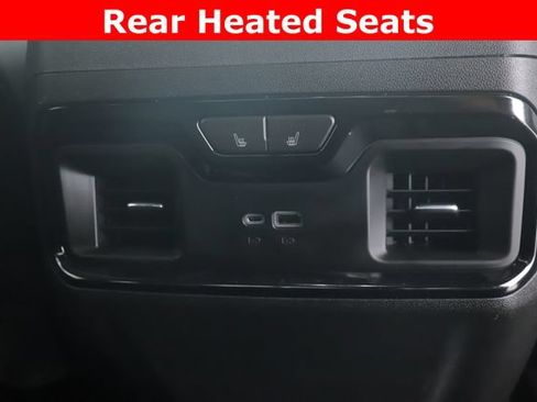Used 2023 GMC Sierra 1500 AT4 w/ Technology Package AWD/4WD image 29