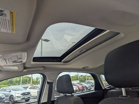 Used 2018 Ford Focus SEL FWD image 20
