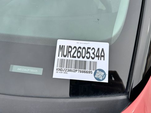 Used 2023 Kia Soul LX image 31