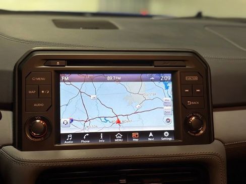 Used 2020 Nissan GT-R Premium image 29