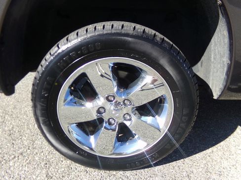 Used 2019 RAM 1500 Express w/ Express Value Package image 17