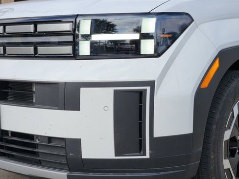 Used 2025 Hyundai Santa Fe SEL image 9