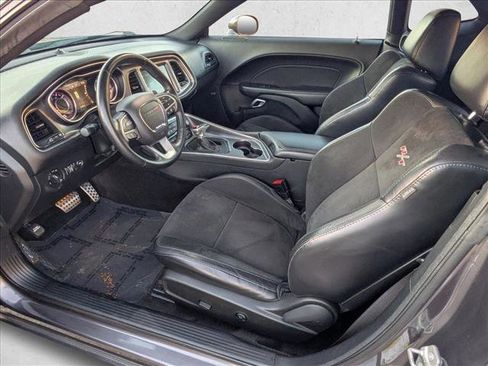 Used 2016 Dodge Challenger R/T Scat Pack w/ Leather Interior Group image 16