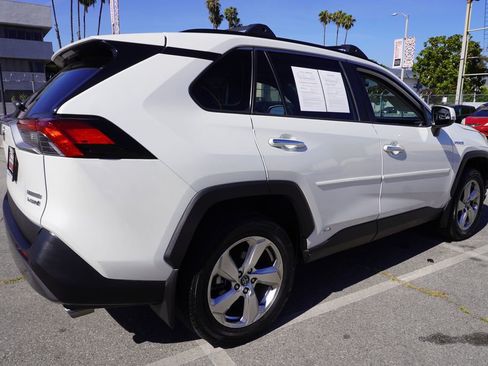 Used 2019 Toyota RAV4 Limited w/ Carpet Mat Package AWD/4WD image 7