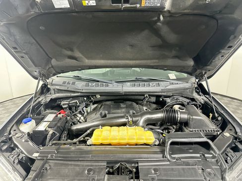 Used 2018 Ford F150 XLT w/ Equipment Group 302A Luxury AWD/4WD image 33