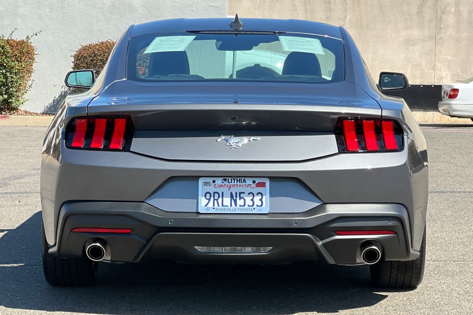 Used 2024 Ford Mustang Coupe RWD image 8
