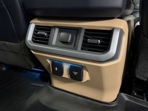 Used 2021 Ford F150 Lariat AWD/4WD image 22