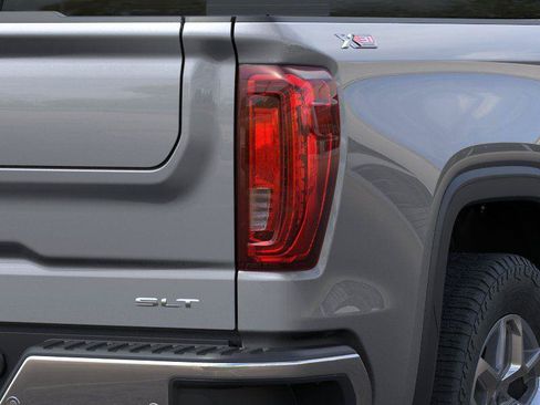 Used 2026 GMC Sierra 1500 SLT w/ SLT Premium Plus Package AWD/4WD image 14