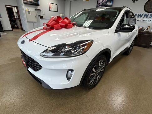 Used 2021 Ford Escape SEL w/ SEL Stealth AWD Package image 4