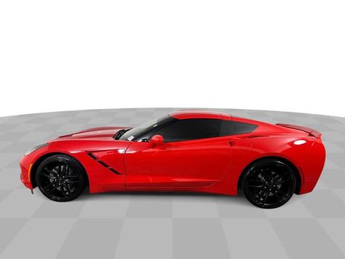 Used 2017 Chevrolet Corvette Stingray Coupe RWD image 5