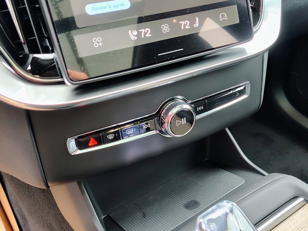 New 2027 Volvo XC90 B5 Core AWD/4WD image 18
