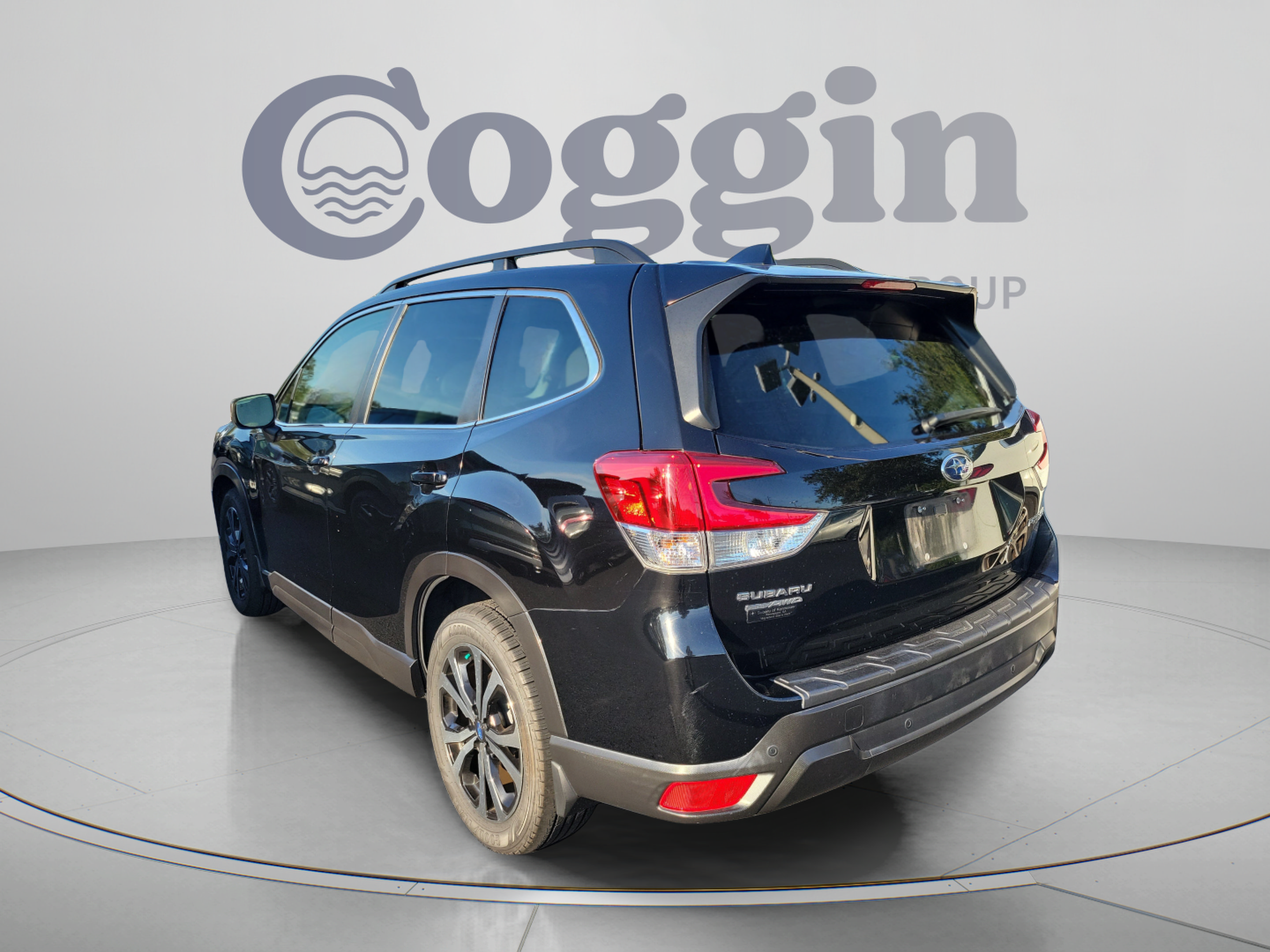 Used 2021 Subaru Forester Limited w/ Popular Package #3 AWD/4WD image 3