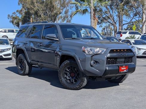 Used 2024 Toyota 4Runner TRD Off-Road Premium image 3